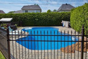 residential-iron-pool-fence